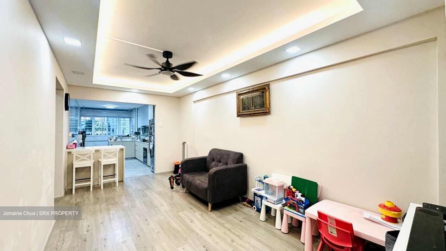 Blk 301 Serangoon Avenue 2 (Serangoon), HDB 3 Rooms #557368931